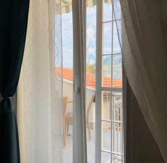 سوئیت با تخت بزرگ, B&b Blu Infinito