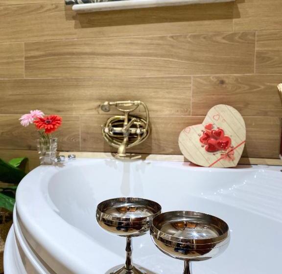 اتاق استاندارد با تخت بزرگ, Suite Room
