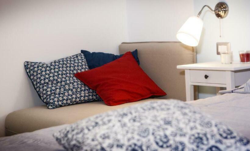 اتاق استاندارد, B&b Caronte Messina
