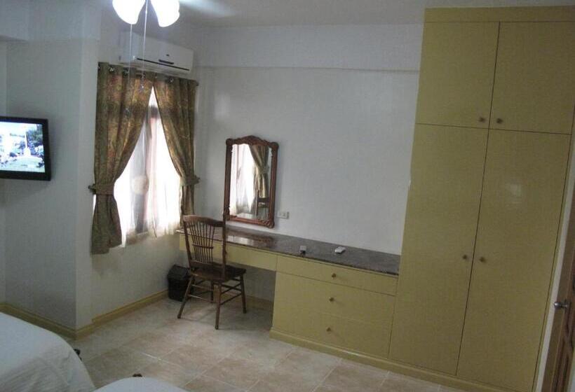 اتاق لوکس, Makati Suites At Travelers Inn