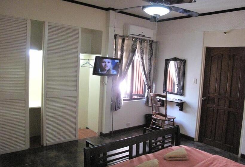 آپارتمان لوکس 1 خوابه, Makati Suites At Travelers Inn