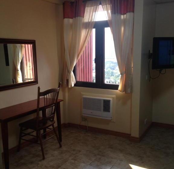 آپارتمان 1 خوابه, Makati Suites At Travelers Inn