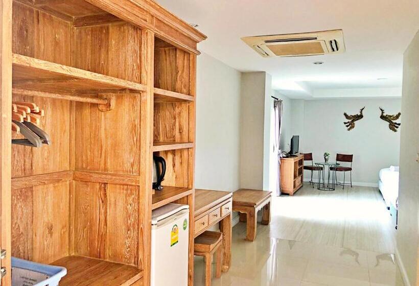 اتاق خانوادگی, Assasa Huahin