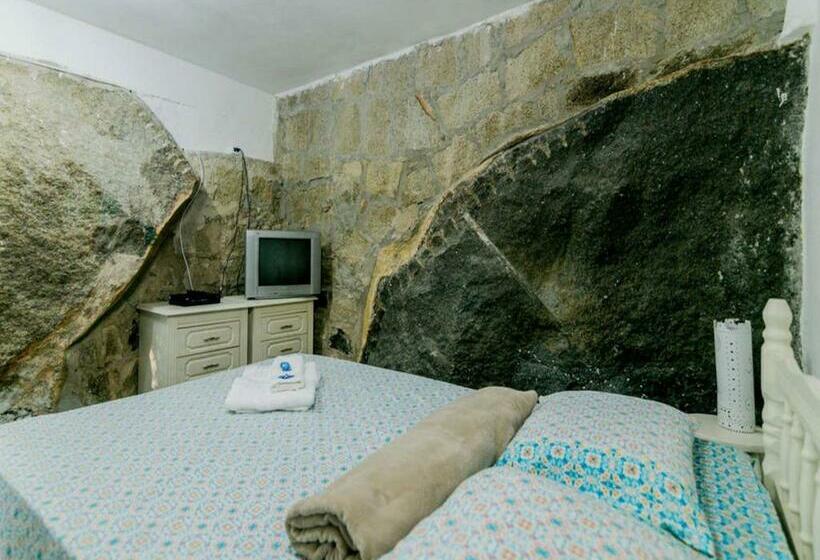 سوئیت با چشم‌انداز رودخانه, Ilha House Suítes