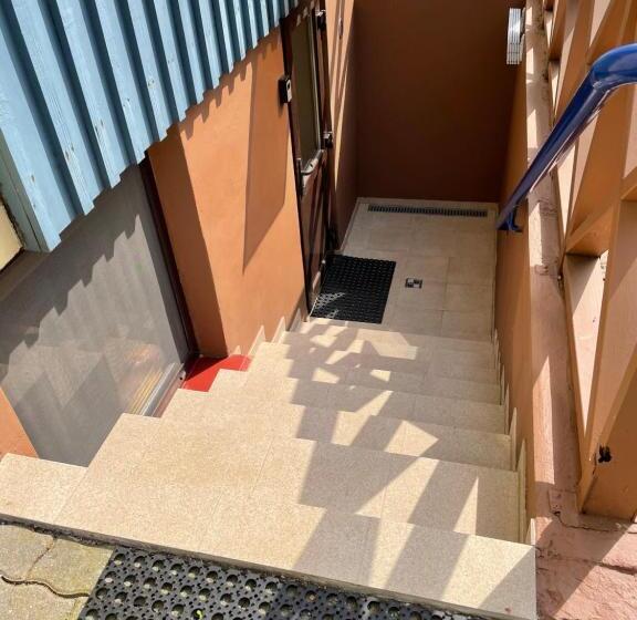 استودیوی استاندارد, Apartamentai Viktorija