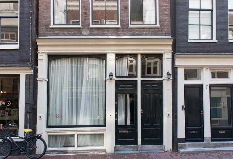 اتاق لوکس, Artist House Amsterdam