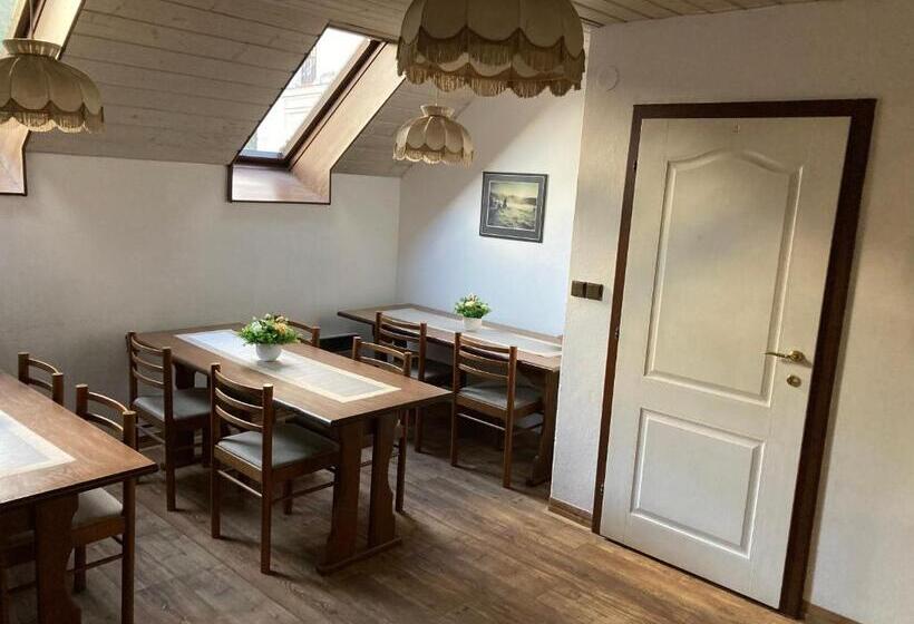 Четырехместный Номер Стандарт, Penzion Breuer