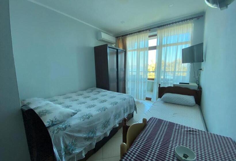 اتاق استاندارد سه نفره, Vila Vadeha