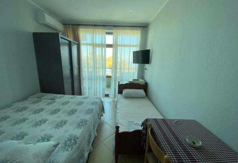 اتاق استاندارد سه نفره, Vila Vadeha