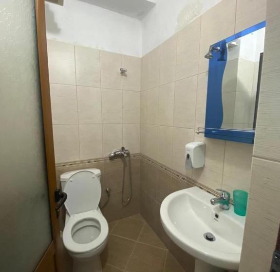 اتاق استاندارد سه نفره, Vila Vadeha