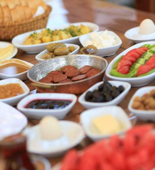 بانگلوی استاندارد, Leontopolis Apart Otel
