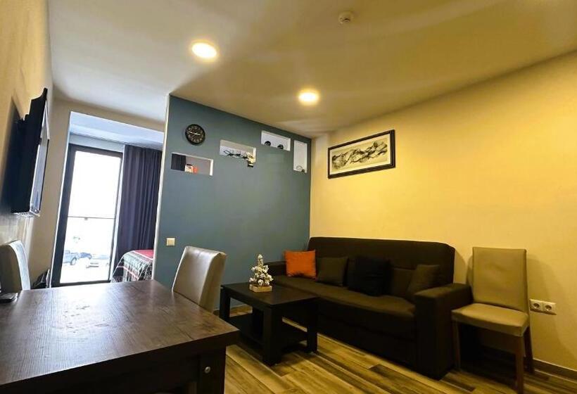 سوییت, New Gudauri Loft 2   Mountain Harmony, Quiet & Cosy Place Next To Main Lift