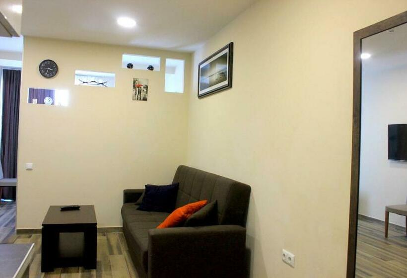 سوییت, New Gudauri Loft 2   Mountain Harmony, Quiet & Cosy Place Next To Main Lift