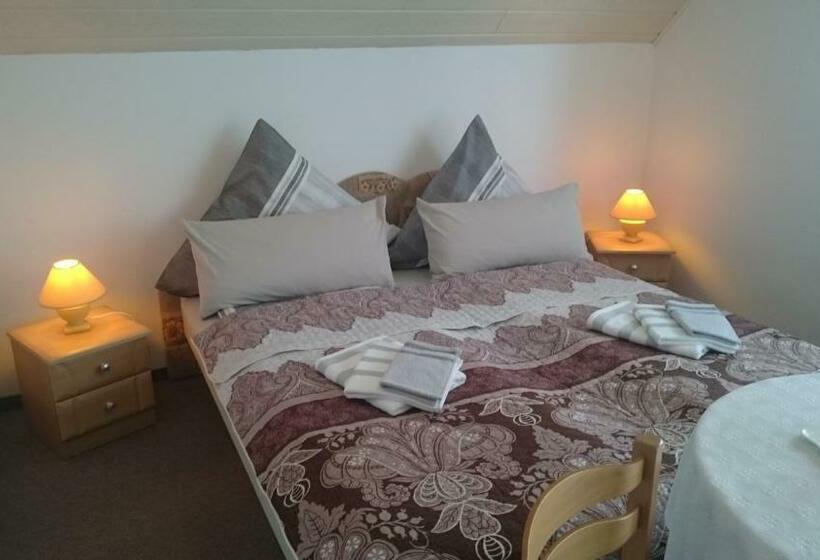 اتاق استاندارد, Natalie Appartment