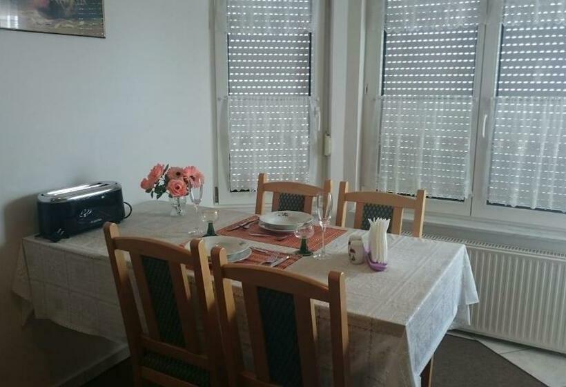اتاق استاندارد, Natalie Appartment