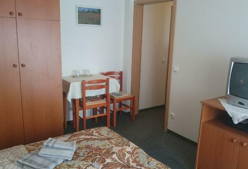 اتاق استاندارد, Natalie Appartment