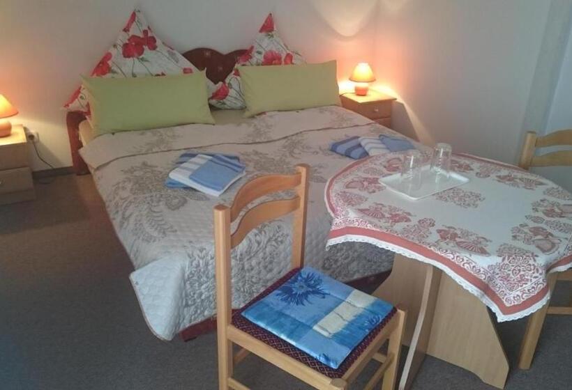 اتاق استاندارد, Natalie Appartment