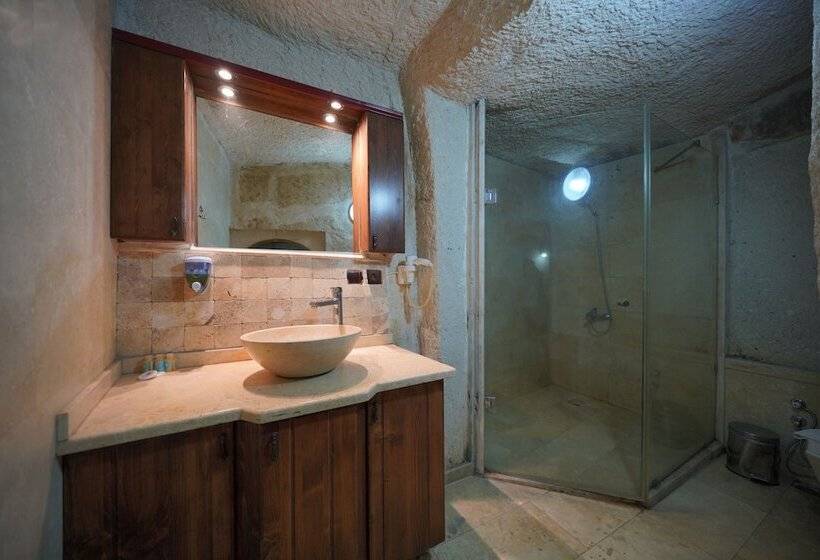 Standardzimmer, View Cave