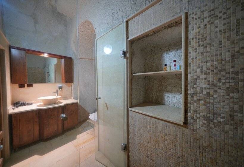 Standardzimmer, View Cave