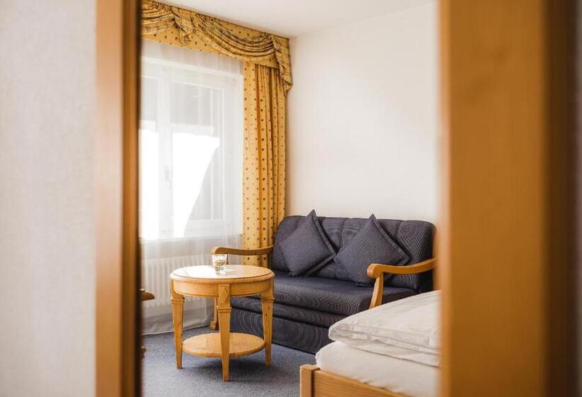 Номер Deluxe с Балконом, Walliserhof