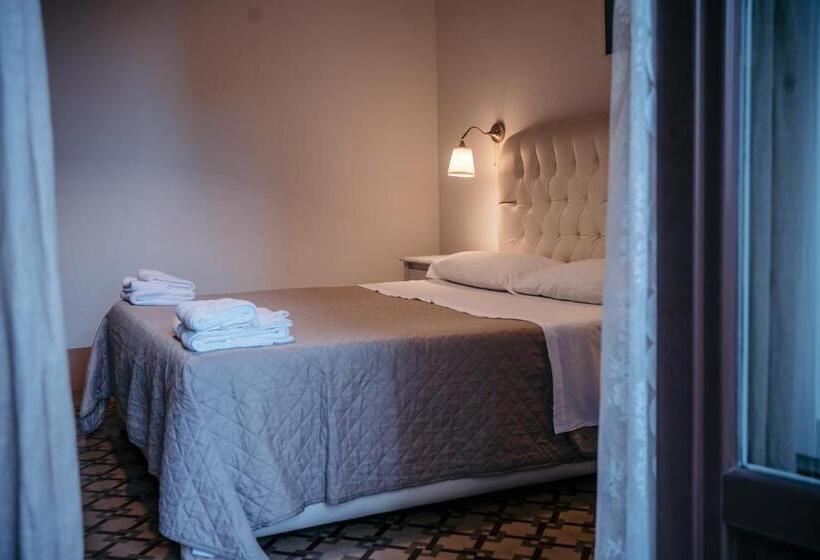 Triple Room Sea View, Elephant's Smile B&b