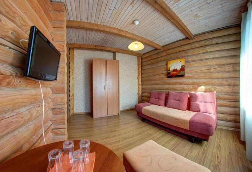 اتاق استاندارد چهارنفره با بالکن, красна поляна Family Club Resorts