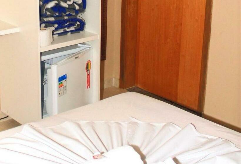 Quarto Estandar, Santo Afonso