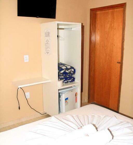 Quarto Estandar, Santo Afonso