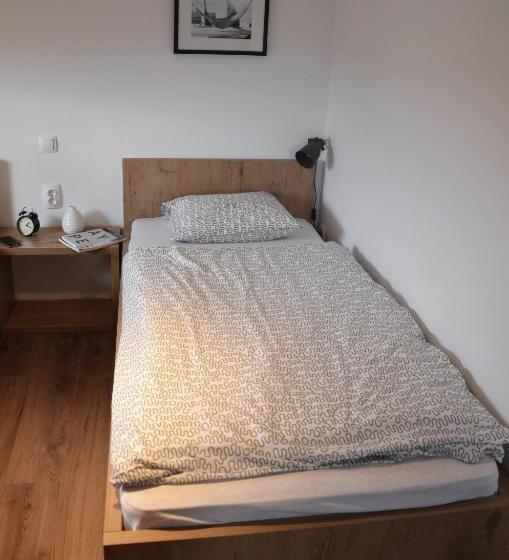 اتاق استاندارد یک نفره, Bistro & Rooms Pri Karlu   Ex Hiša Budja
