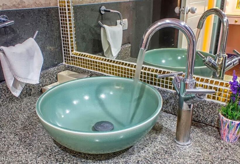 ویلای 3 خوابه با استخر, Les Palmares Villas