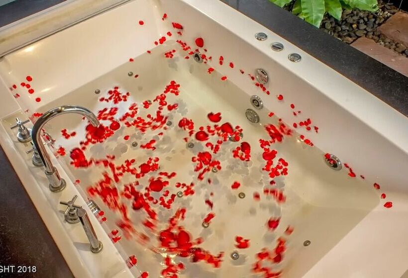 ویلای 3 خوابه با استخر, Les Palmares Villas