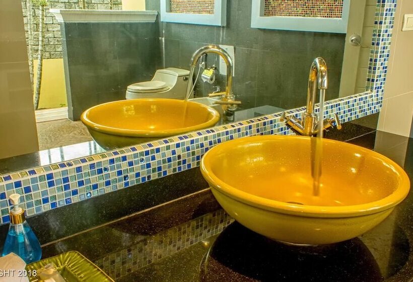 ویلای 3 خوابه با استخر, Les Palmares Villas
