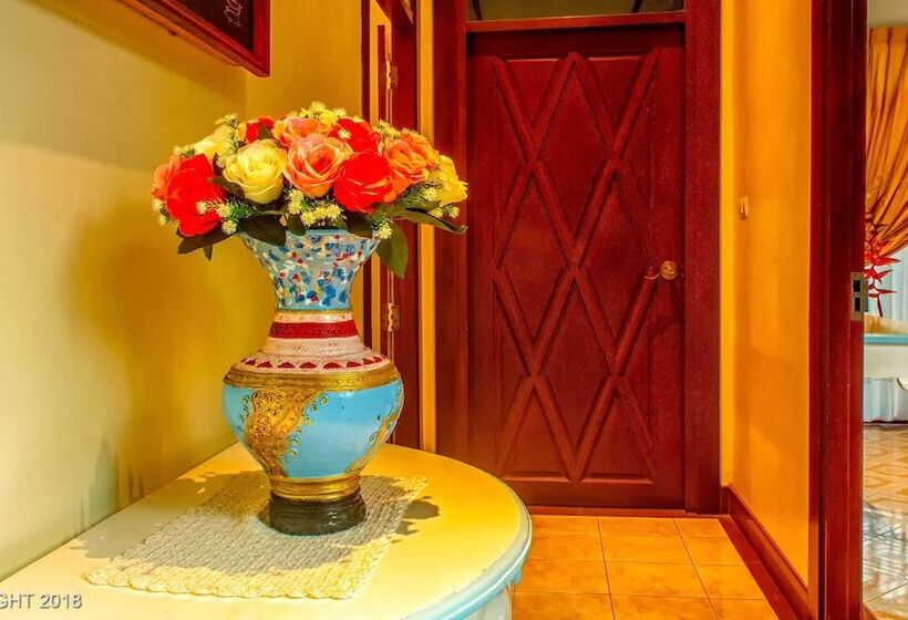 ویلای 3 خوابه با استخر, Les Palmares Villas