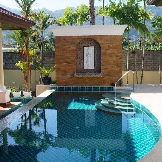 ویلای یک اتاق خوابه با استخر شنا, Les Palmares Villas