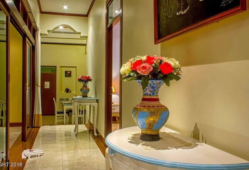 ویلای یک اتاق خوابه با استخر شنا, Les Palmares Villas
