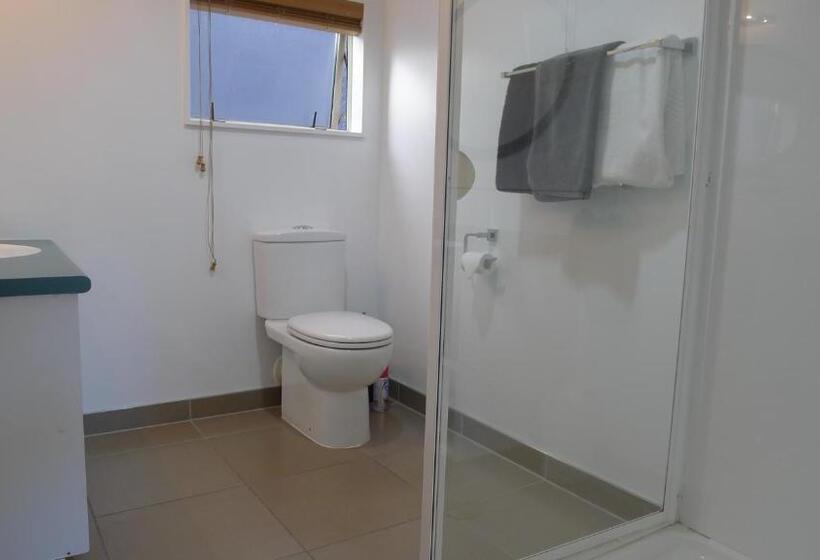 스탠다드 스튜디오, Lugano Motor Lodge