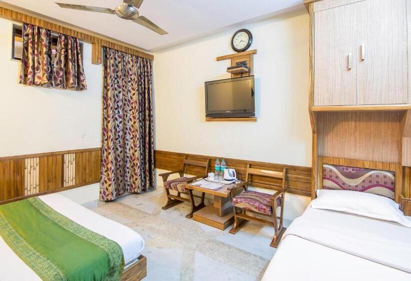 اتاق لوکس, The Natraj Yes Please New Delhi