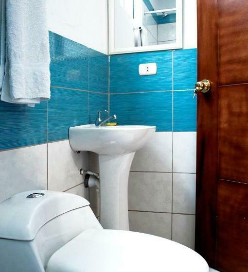 اتاق سوپریور با تخت بزرگ, Hostal Los Angeles