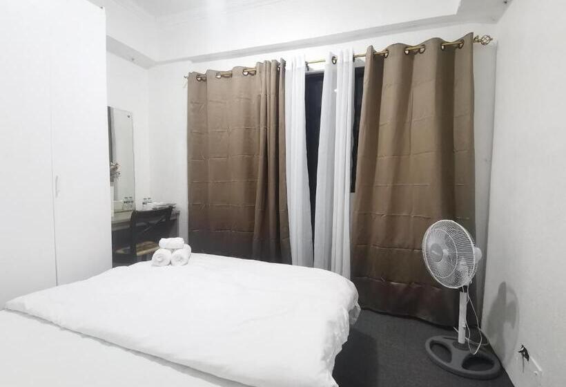 استودیوی استاندارد, Accommodation Services
