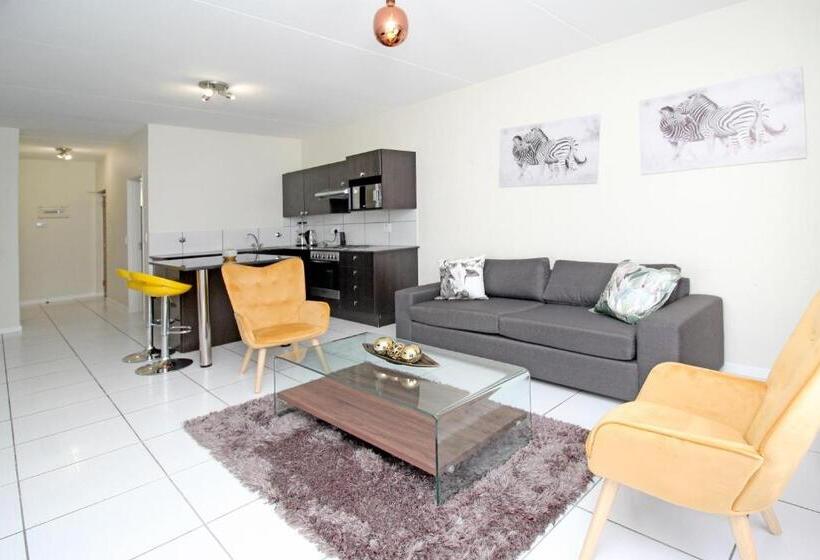 آپارتمان 2 خوابه, Greenwich 2 Bedroom 2 Bath Serv Apart With 24hrs Electricity