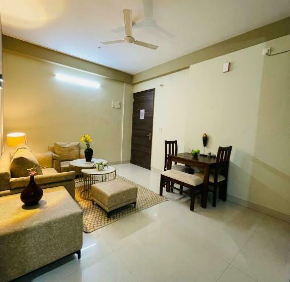 آپارتمان 2 خوابه, Bedchambers Serviced Apartment, Medicity