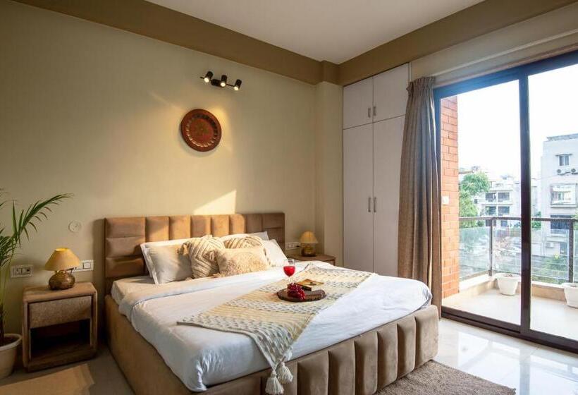 آپارتمان 2 خوابه, Bedchambers Serviced Apartment, Medicity