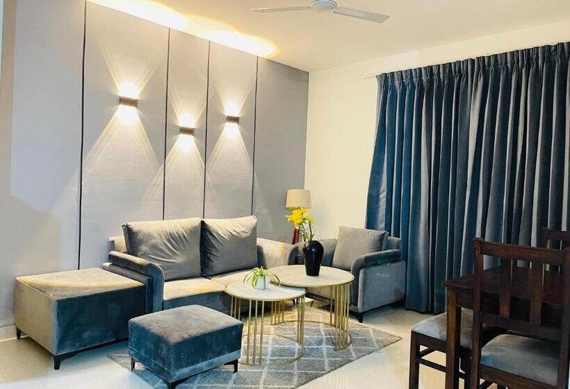 آپارتمان 2 خوابه, Bedchambers Serviced Apartment, Medicity