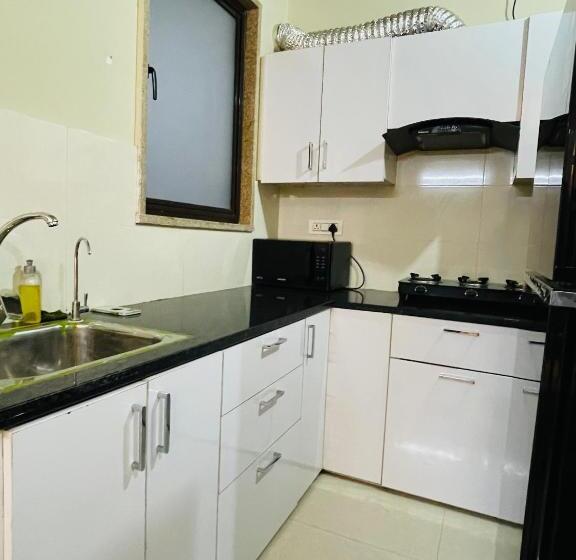 آپارتمان 2 خوابه, Bedchambers Serviced Apartment, Medicity
