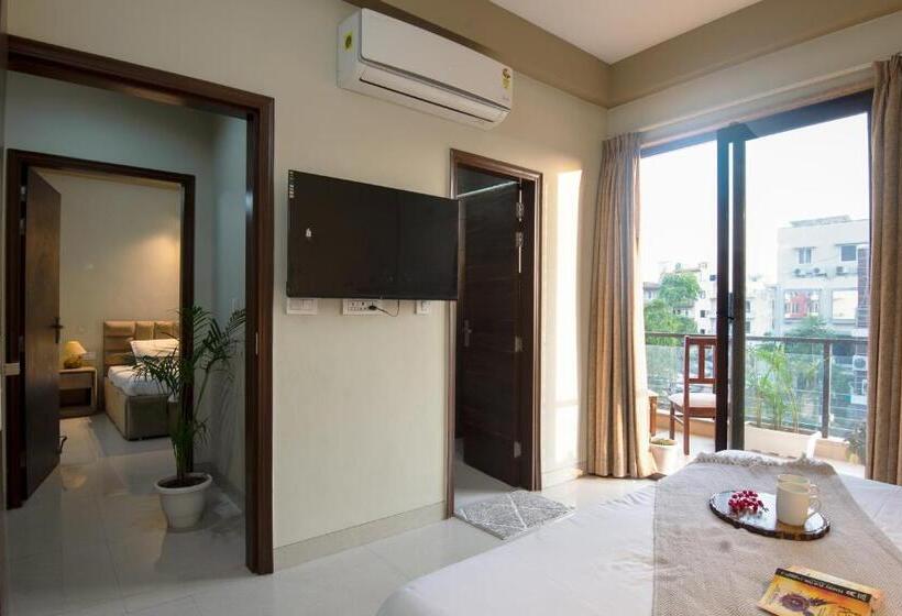 آپارتمان 2 خوابه, Bedchambers Serviced Apartment, Medicity