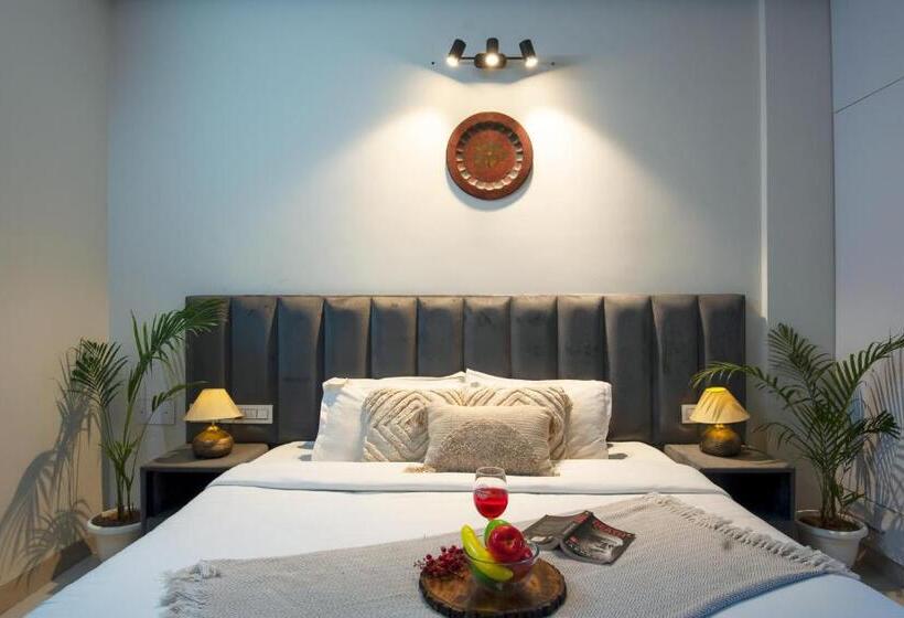 آپارتمان 2 خوابه, Bedchambers Serviced Apartment, Medicity