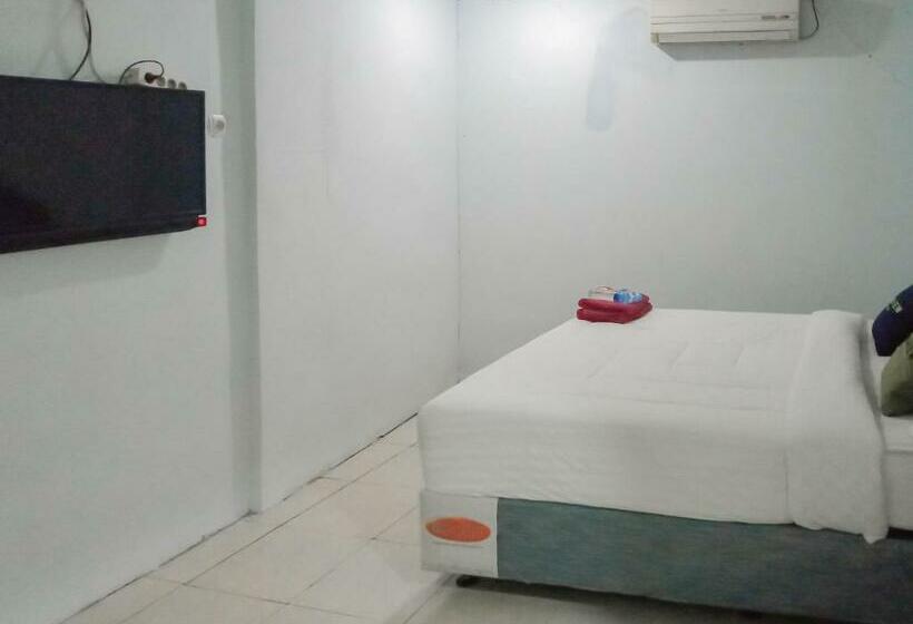 Номер Стандарт, Urbanview Hotel Rio Life House Cianjur By Reddoorz