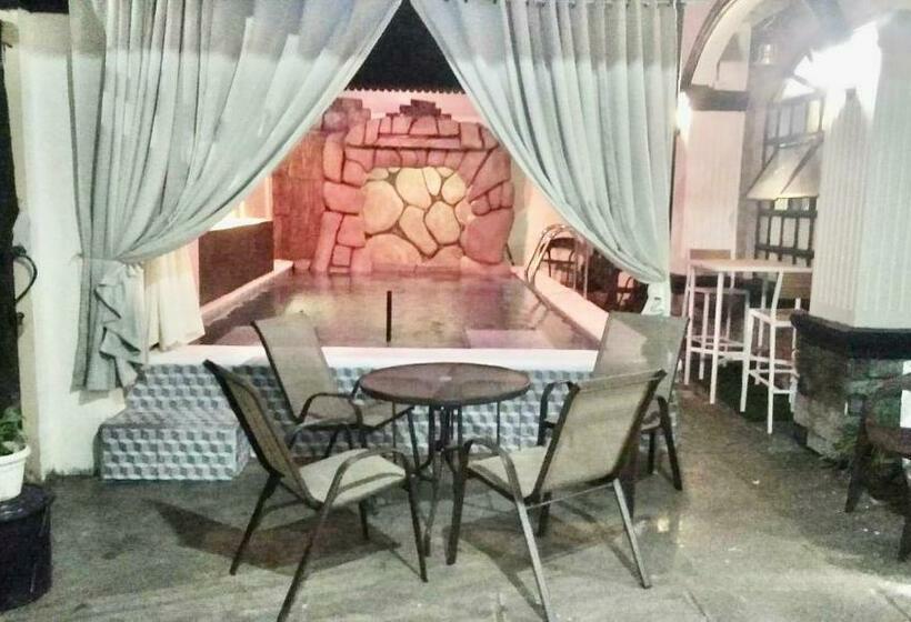 Семейное Студио, Mt View Rock Getaways Home