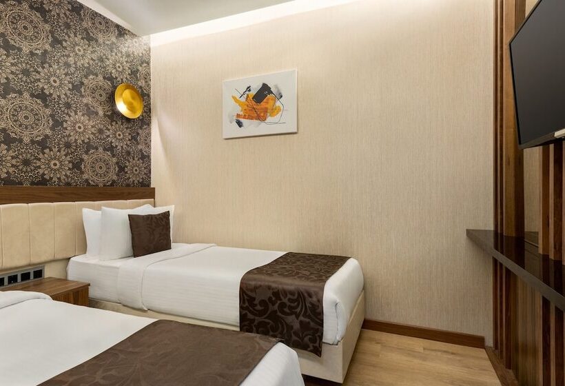 اتاق خانوادگی, Trademark Collection By Wyndham Operla Airport Hotels