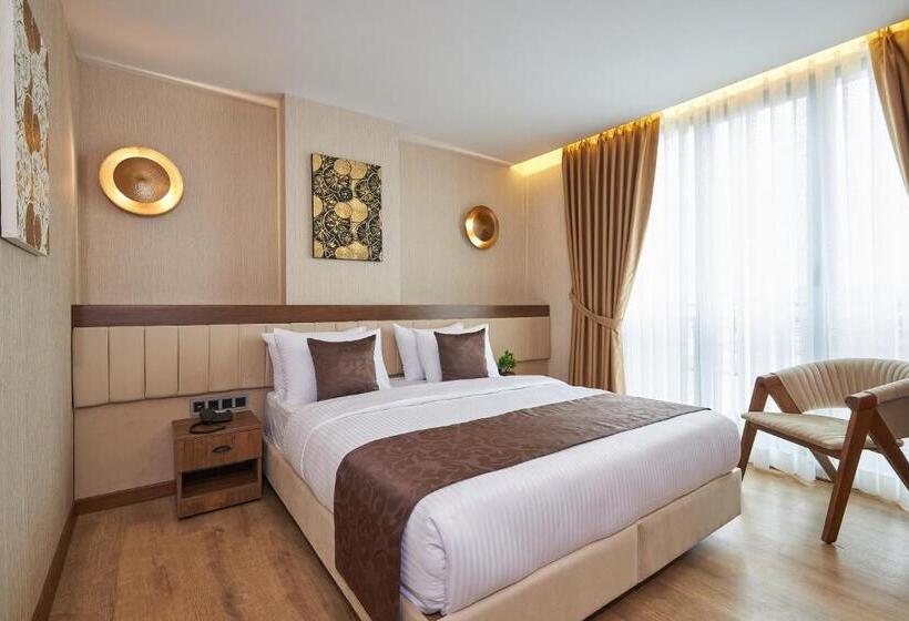 اتاق لوکس با وان آب گرم, Trademark Collection By Wyndham Operla Airport Hotels